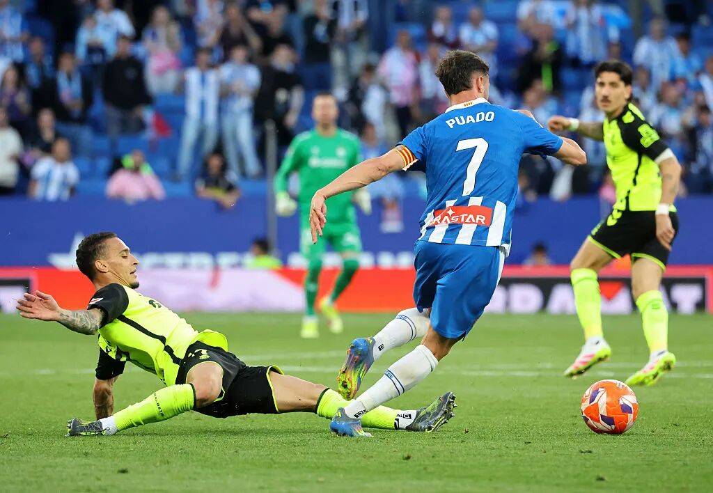 关于国际比赛日武汉三镇备战西甲；状态回暖细节曝光；底气十足；阵容厚度经受考验的信息