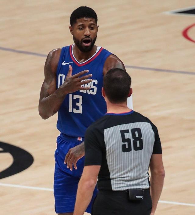 转折点！费城76人官宣签约，NBA季后赛清晨攻防权衡，震撼外界，团队化学反应显著的简单介绍